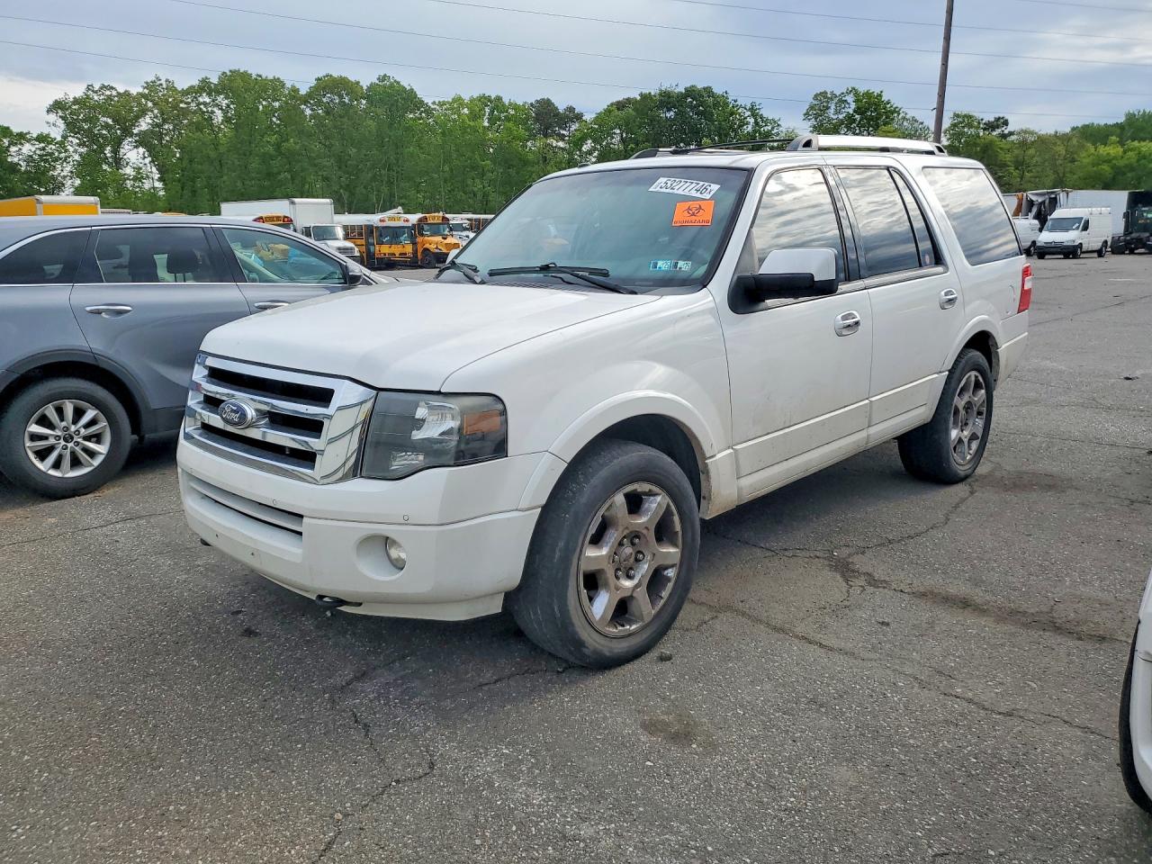 Salvage Ford Expedition Image
