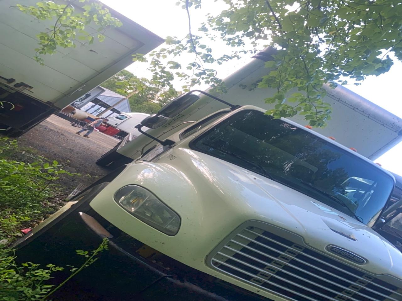 Salvage Freightliner M2 Image