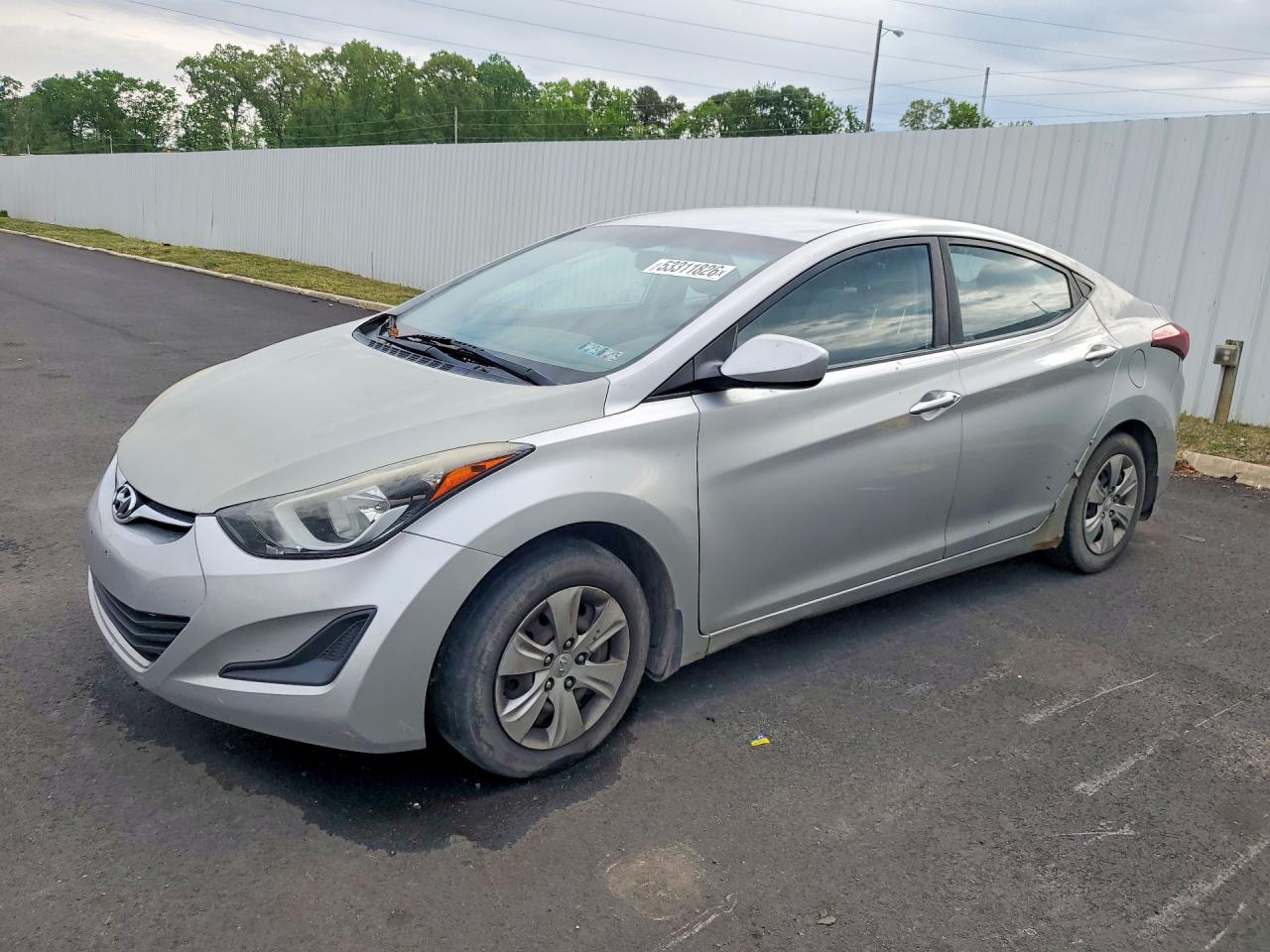 Salvage Hyundai ELANTRA Image