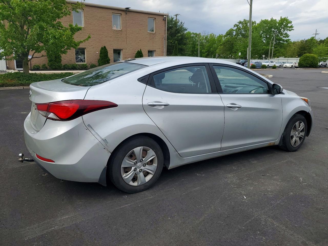 Hyundai ELANTRA Se