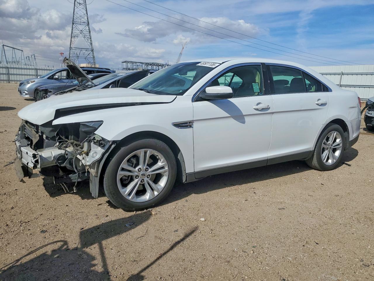 Salvage Ford Taurus Image