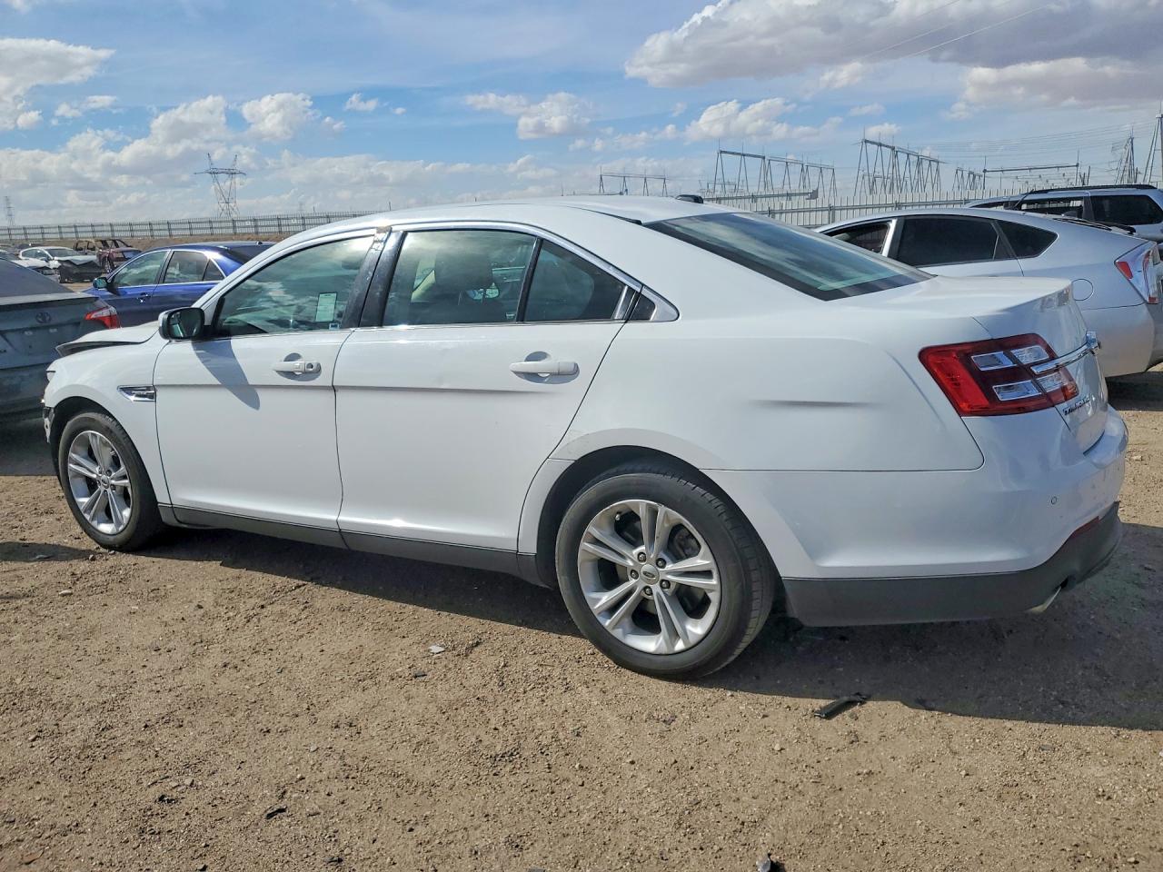 Ford Taurus Sel