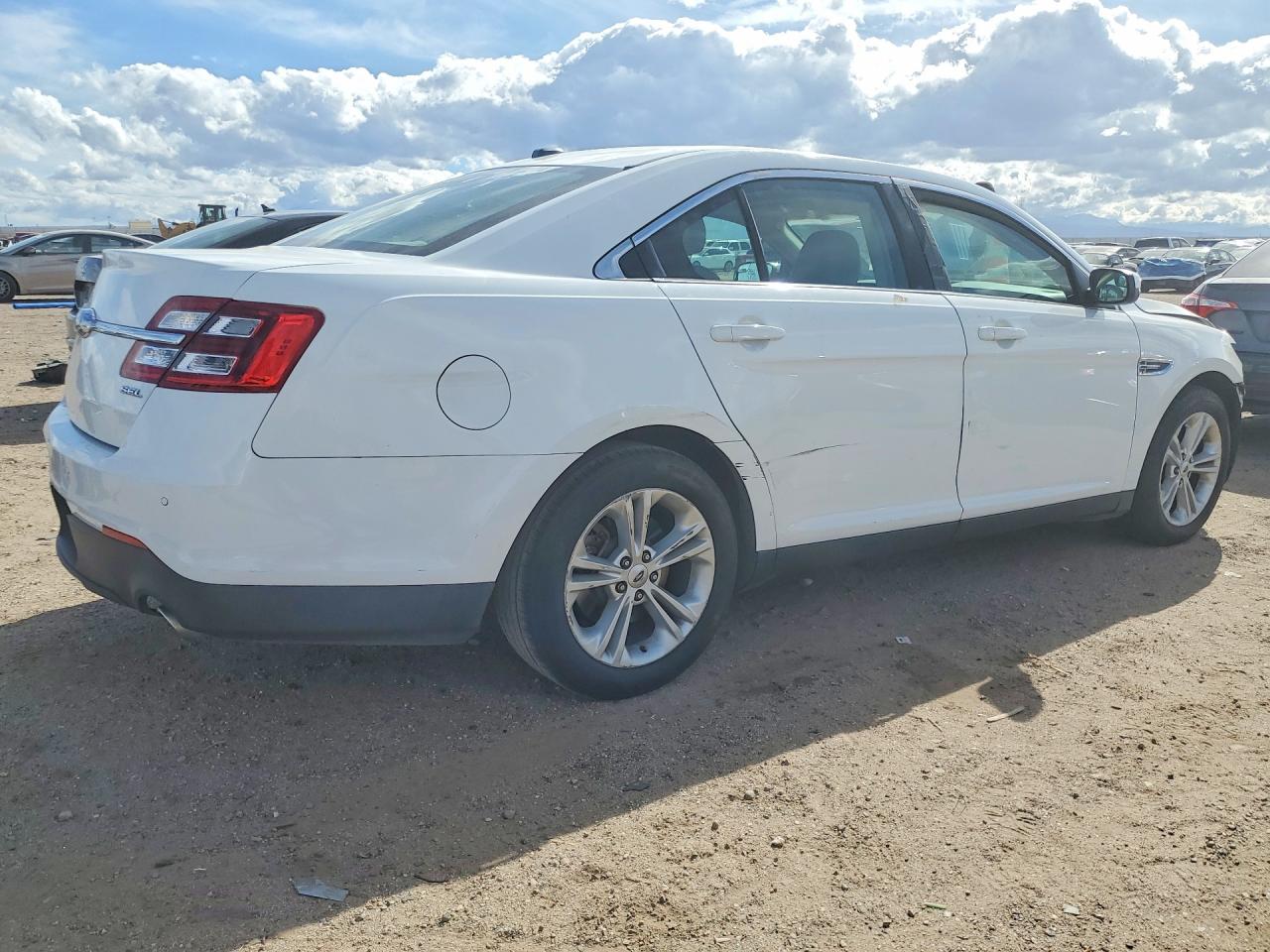 Ford Taurus Sel