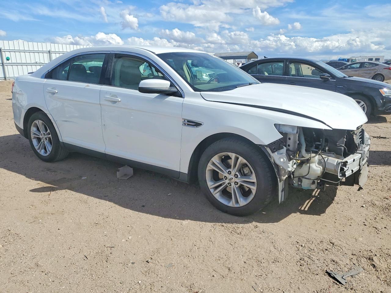 Ford Taurus Sel
