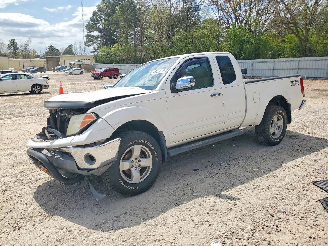 Salvage Nissan Frontier Image