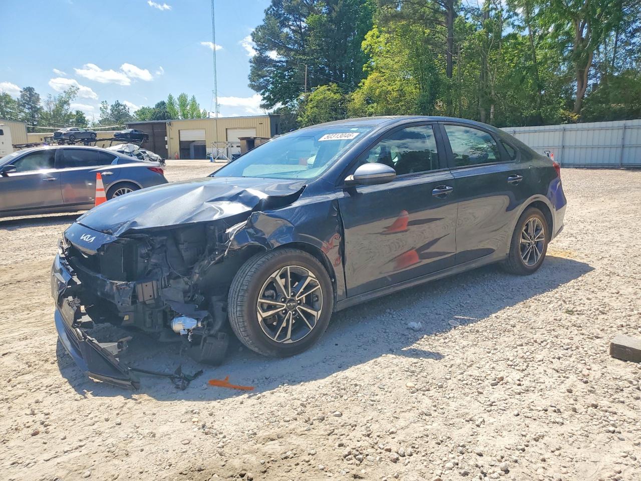 Salvage Kia Forte Image