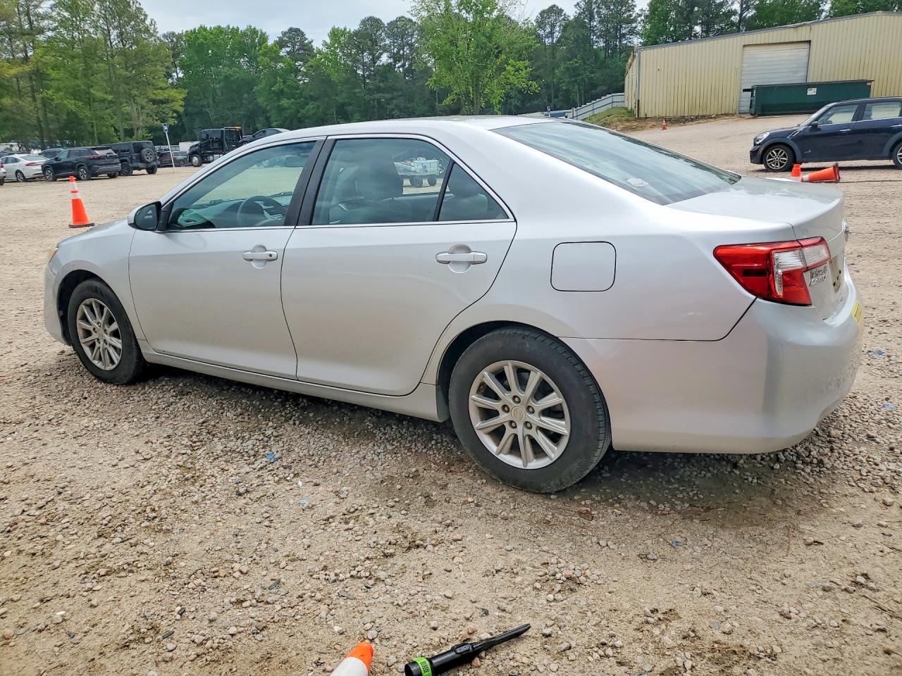 Toyota Camry L