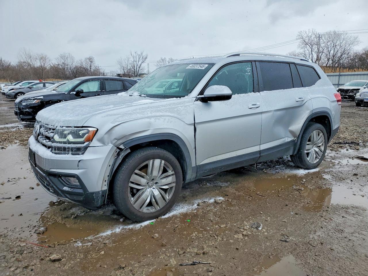 Salvage Volkswagen Atlas Image