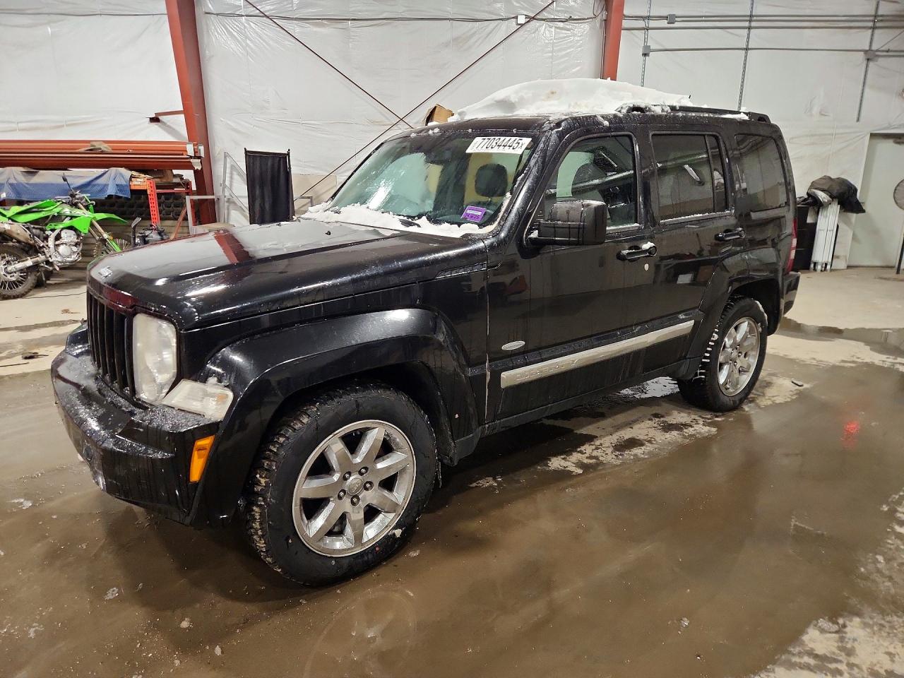 Salvage Jeep Liberty Image