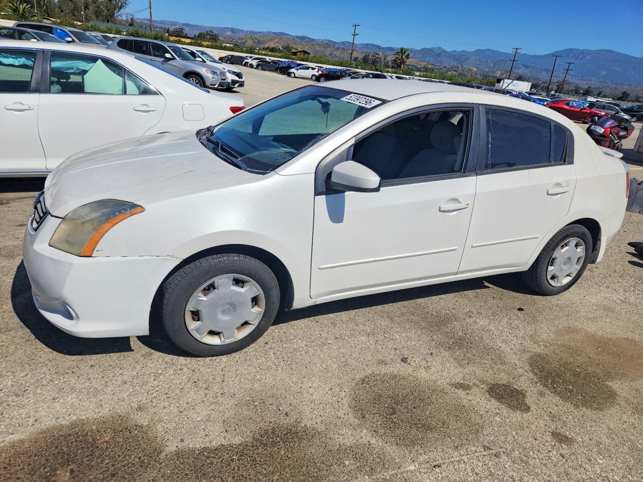 Salvage Nissan Sentra Image