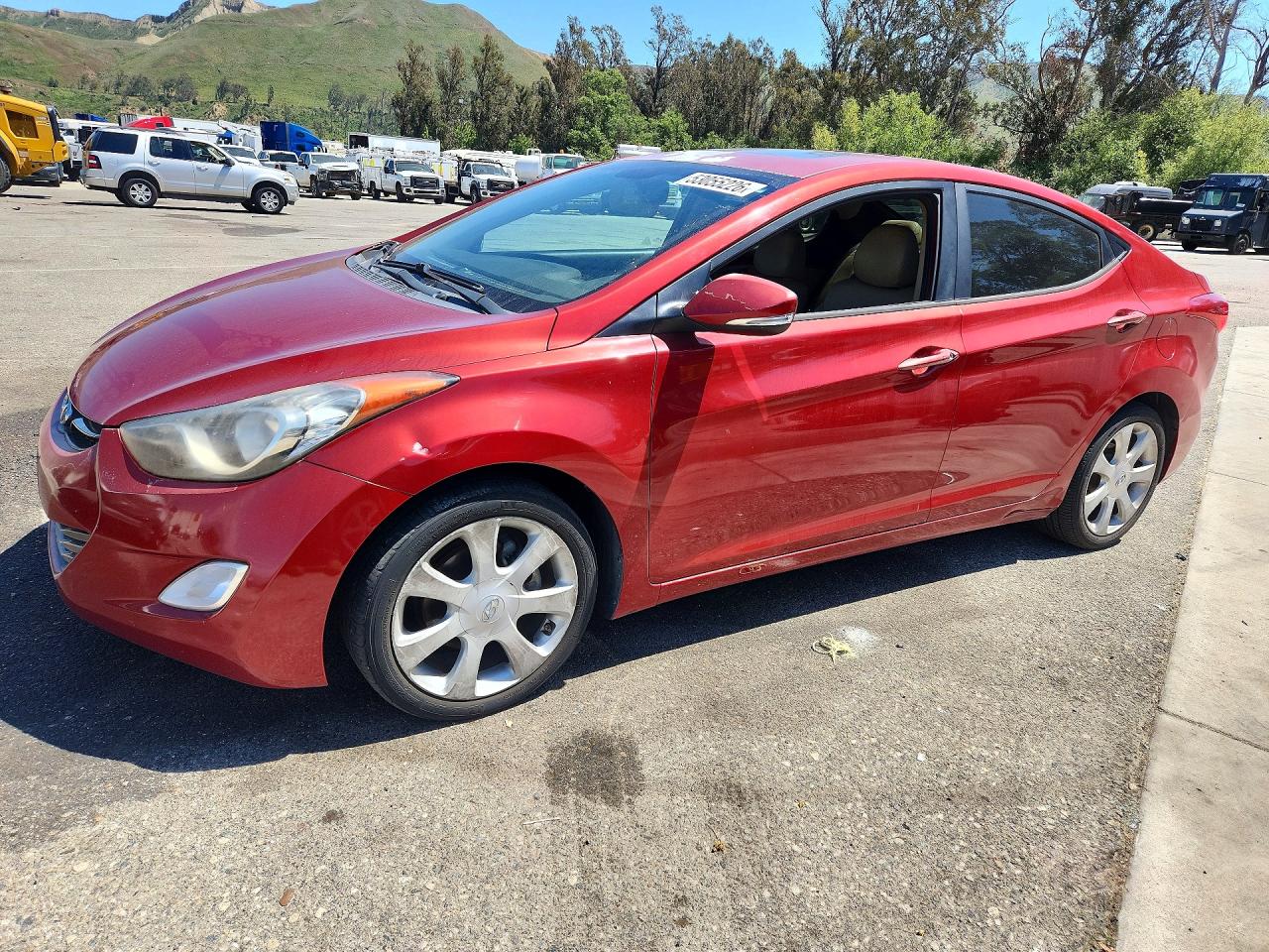 Salvage Hyundai ELANTRA Image