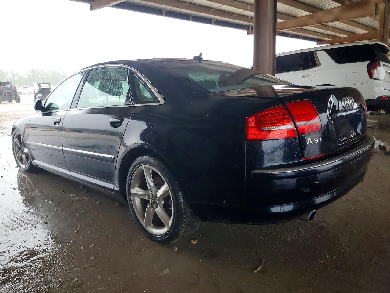 Audi A8 L Quattro