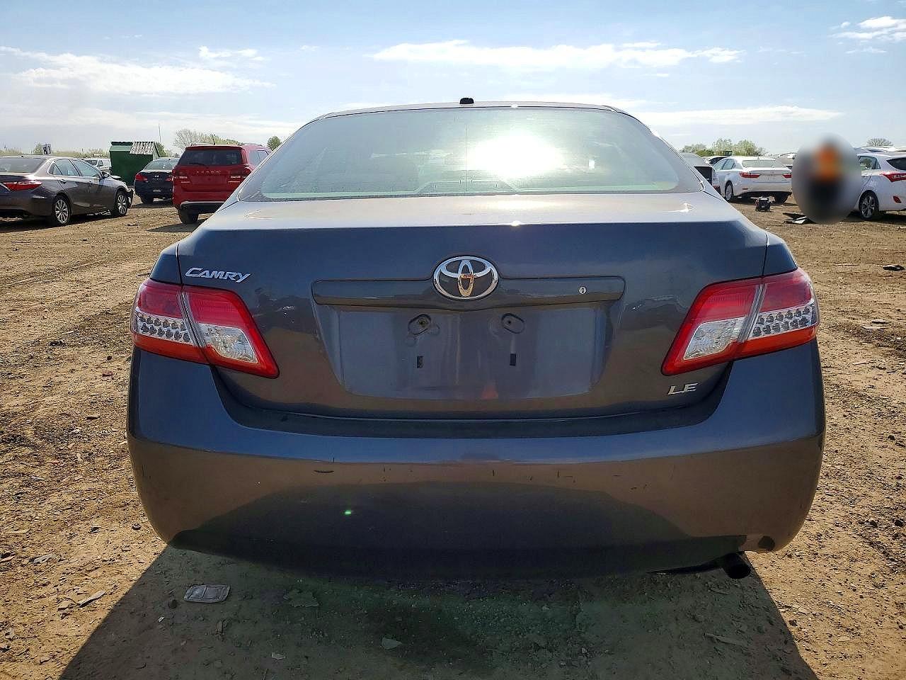 Toyota Camry Le