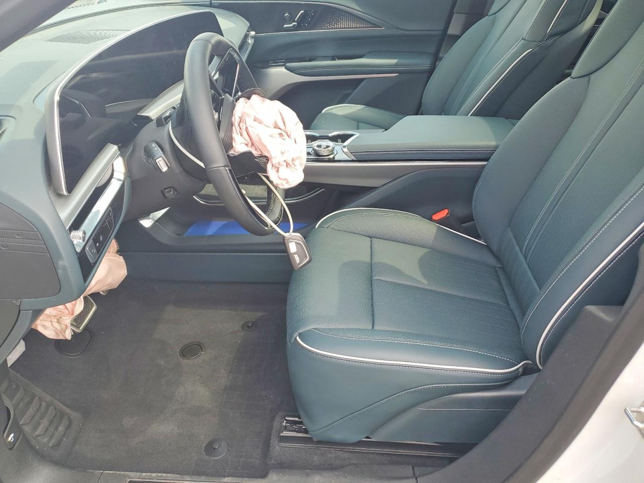 Cadillac LYRIQ Sport