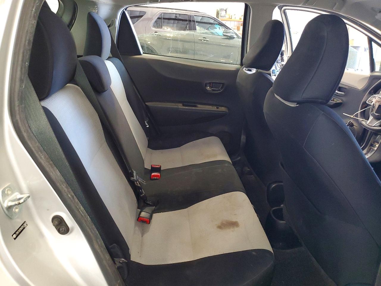 Toyota Yaris 5-door Le