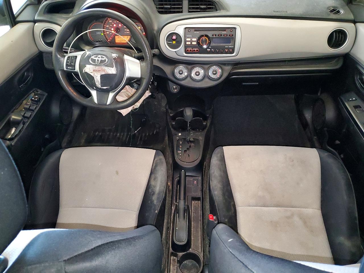 Toyota Yaris 5-door Le