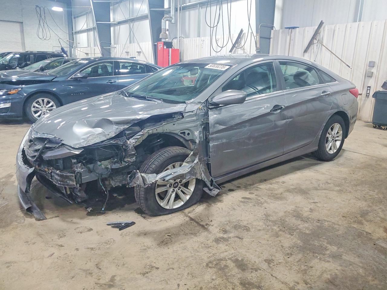 Salvage Hyundai SONATA Image