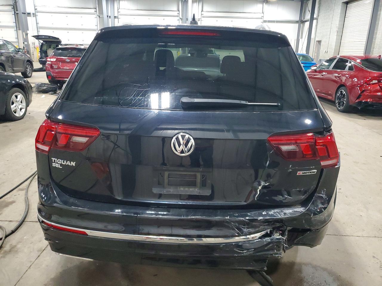 Volkswagen Tiguan Sel Premium R-line
