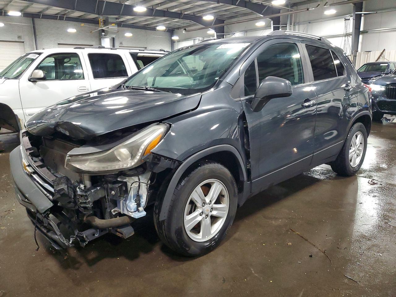 Salvage Chevrolet Trax Image