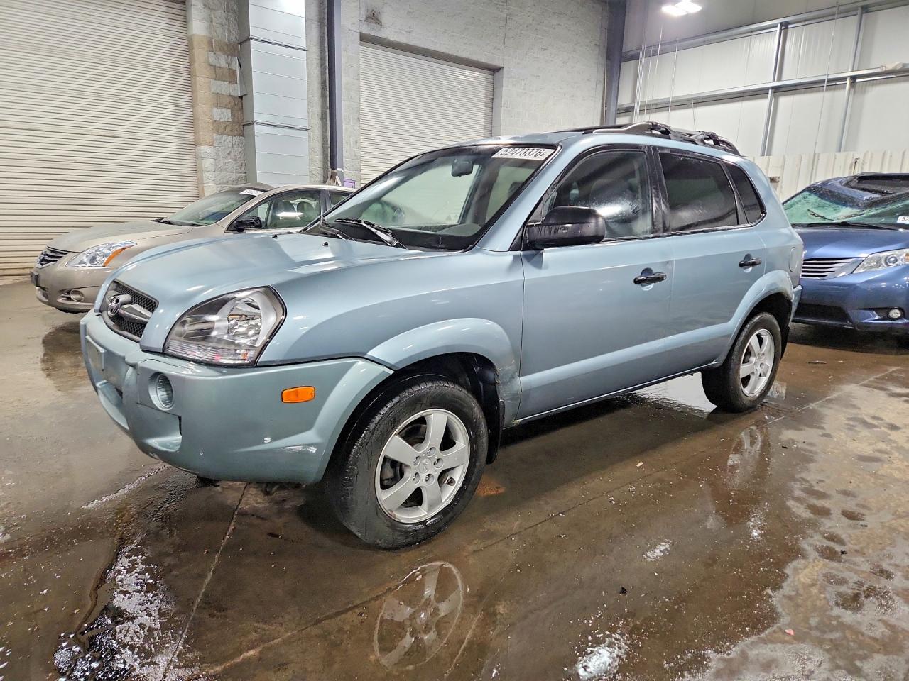 Salvage Hyundai TUCSON Image