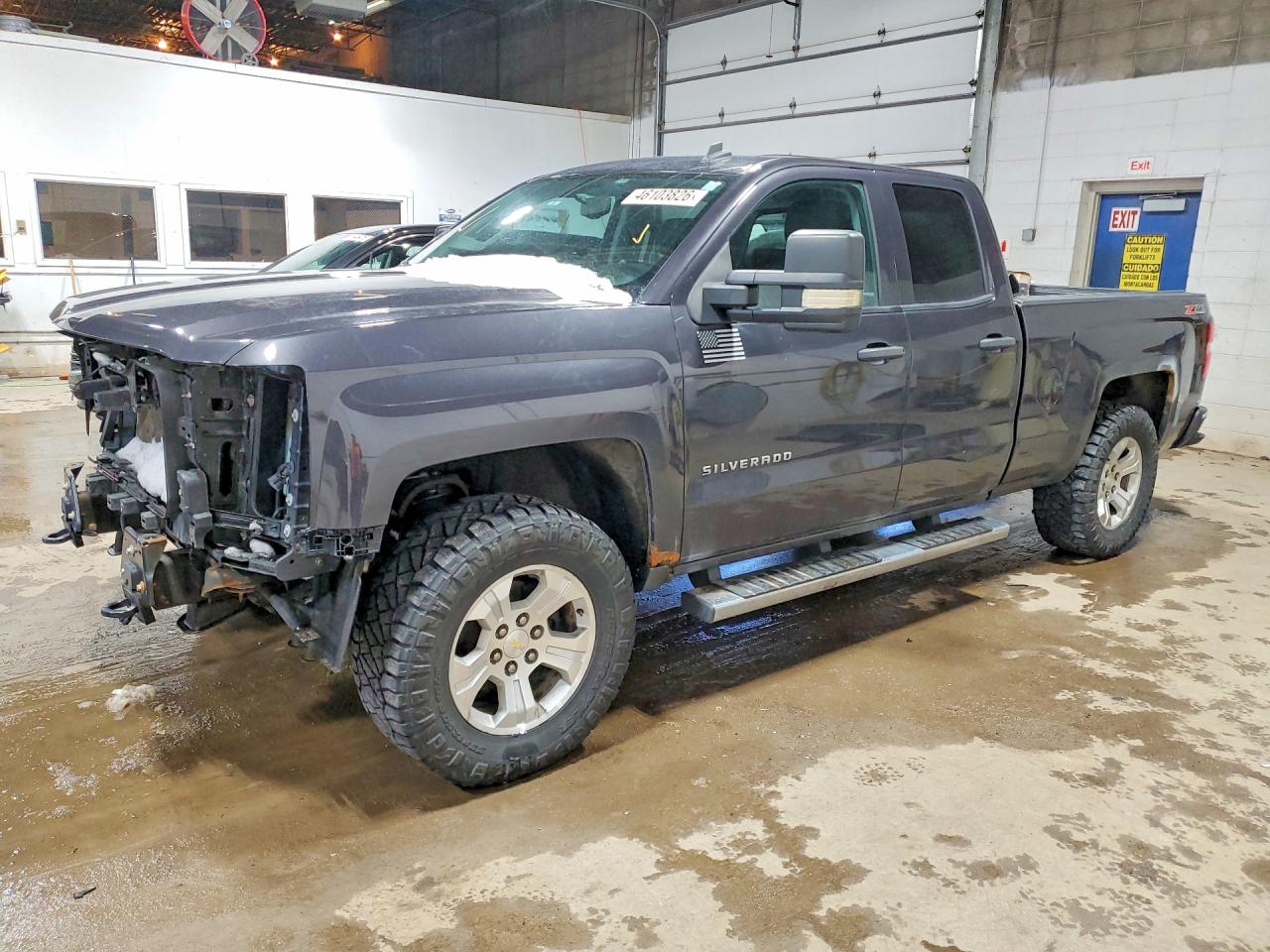 Salvage Chevrolet Silverado Image