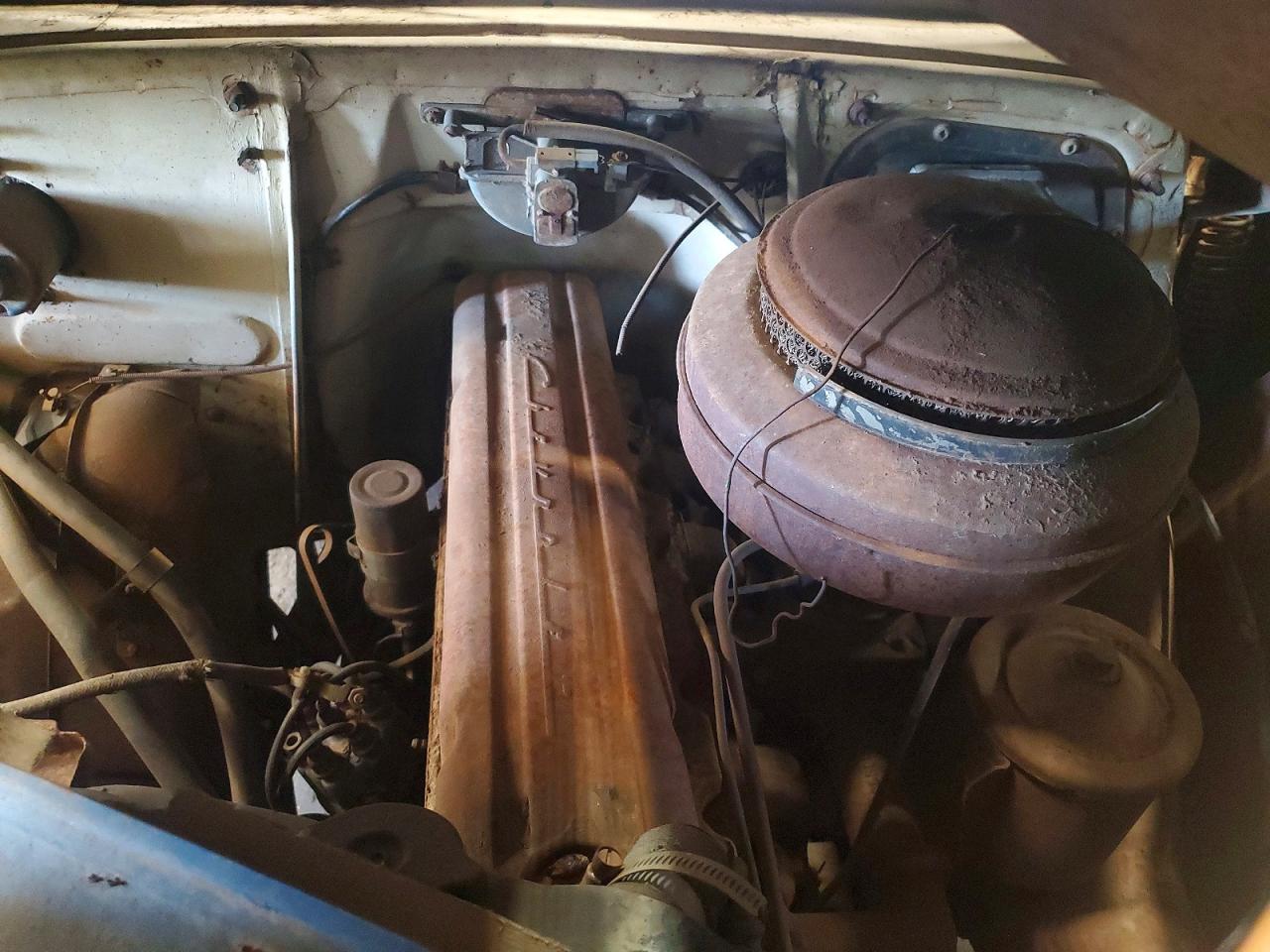 Chevrolet 2100