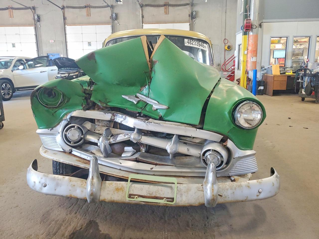 Chevrolet 2100