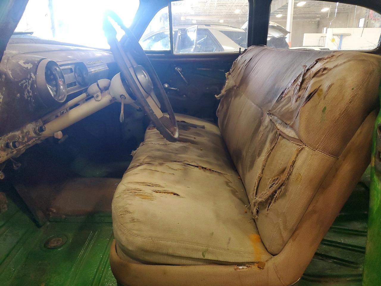 Chevrolet 2100