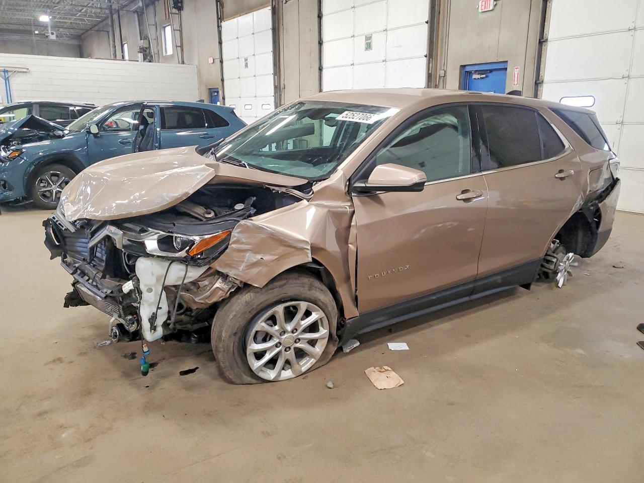 Salvage Chevrolet Equinox Image