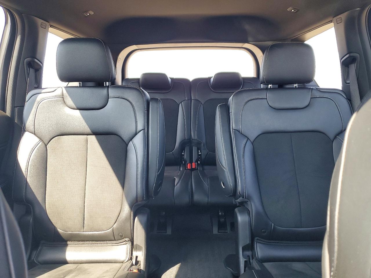 Jeep Cherokee L Laredo
