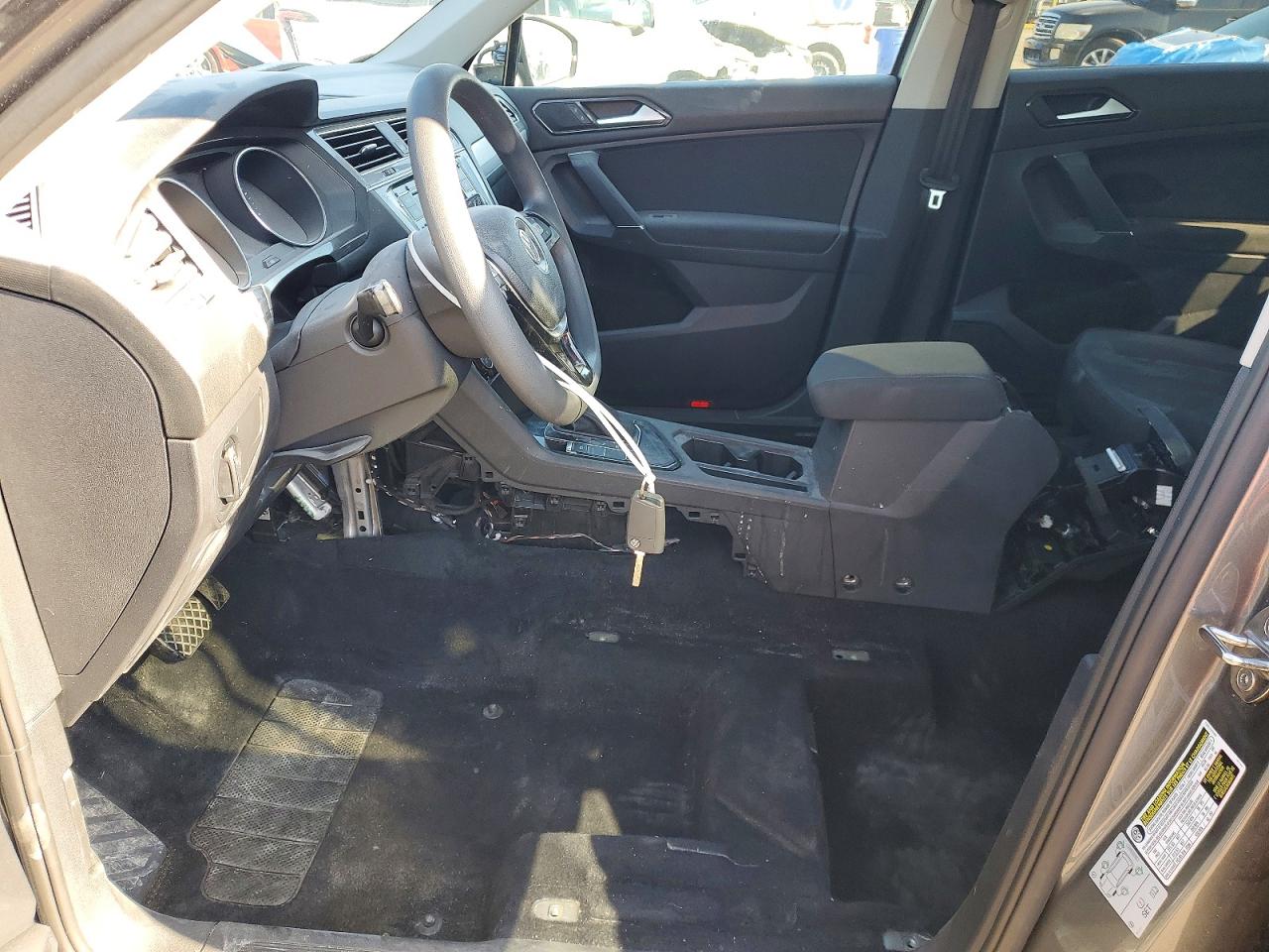 Volkswagen Tiguan S