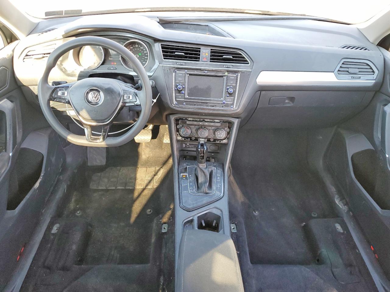 Volkswagen Tiguan S