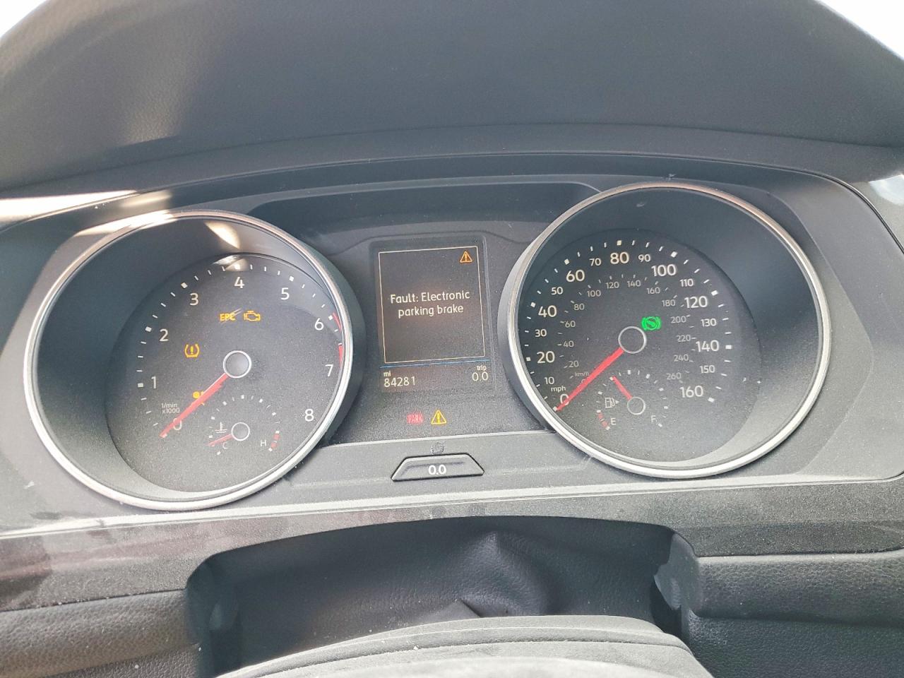Volkswagen Tiguan S