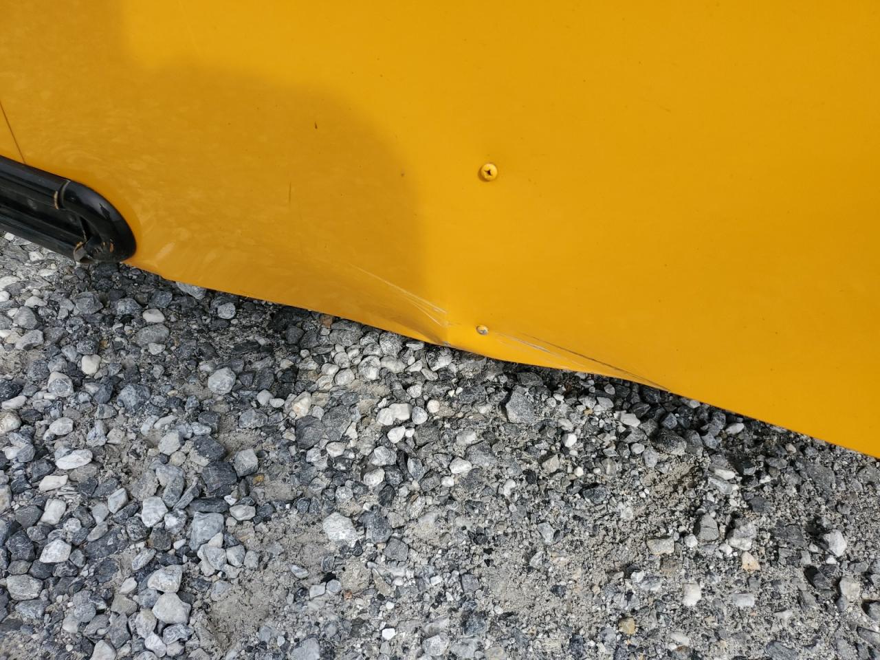 Freigliner Chassis B2b