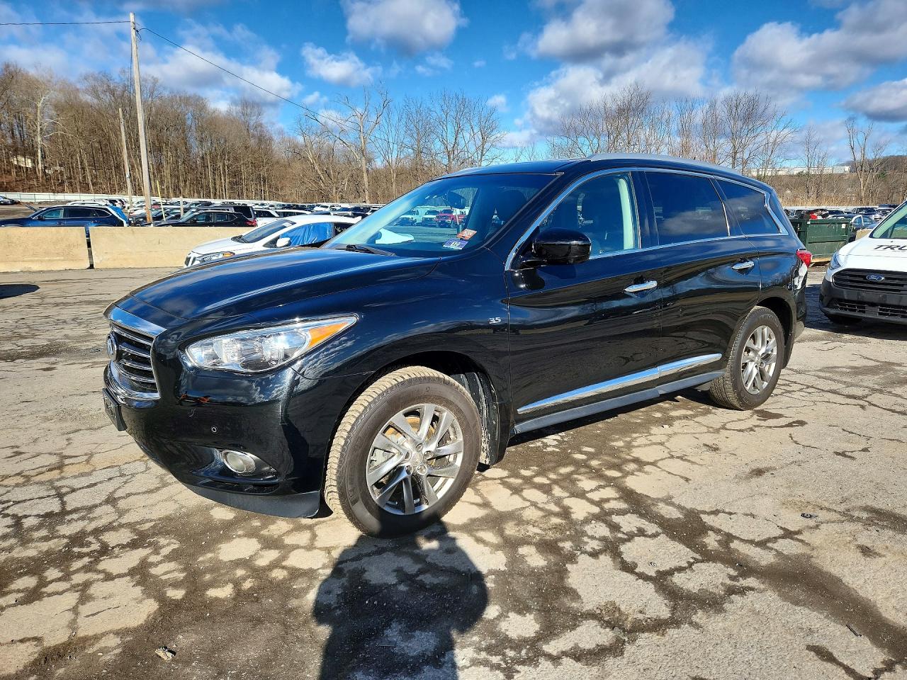 Salvage INFINITI Qx Image