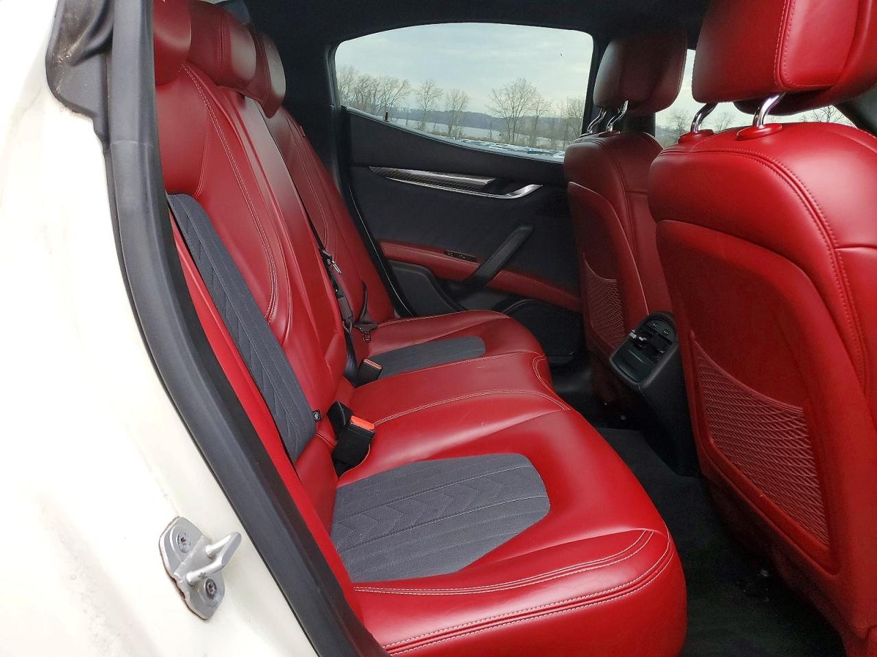 Maserati Ghibli S