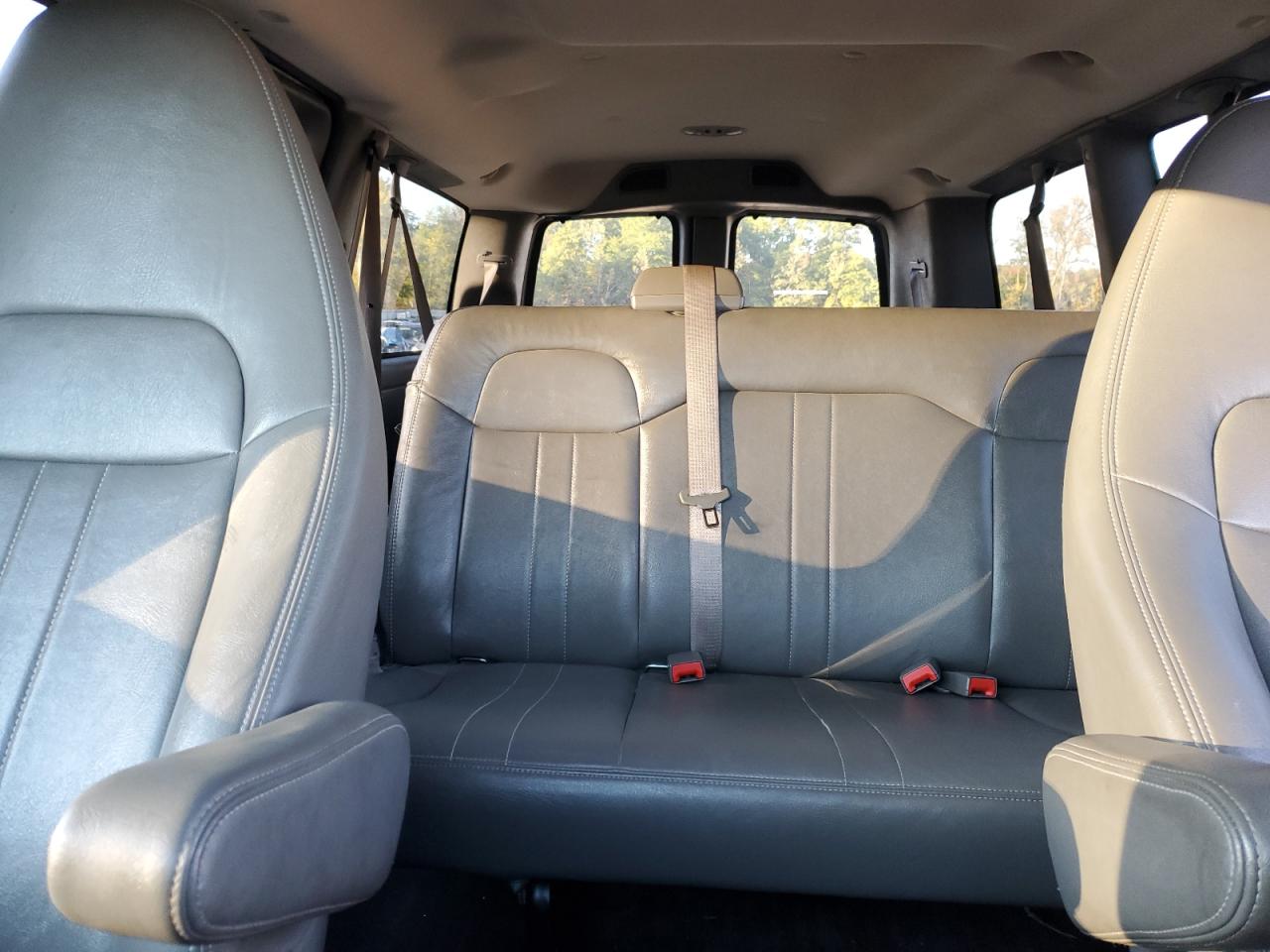 Chevrolet Express Ls