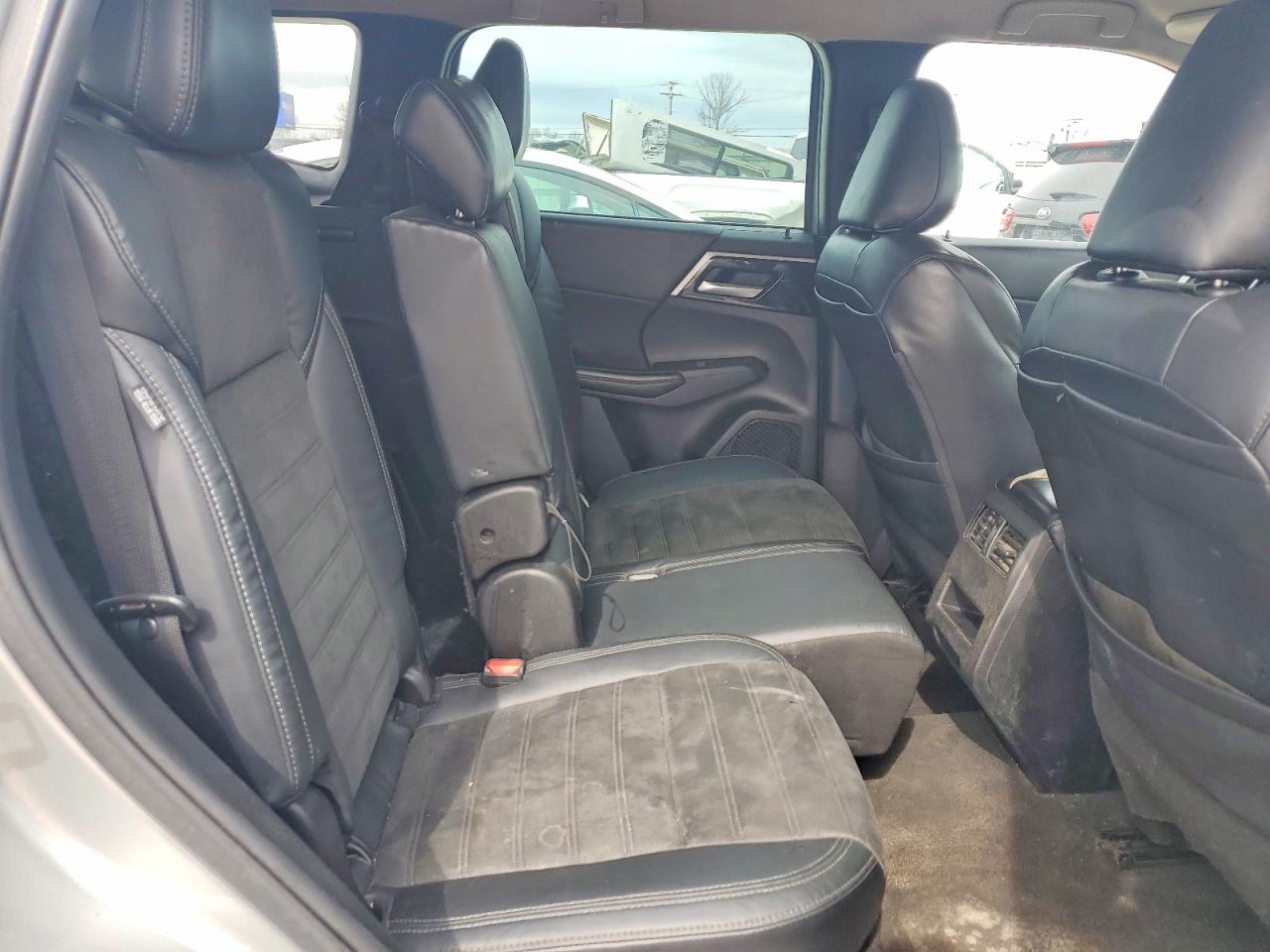 Mitsubishi Outlander Se