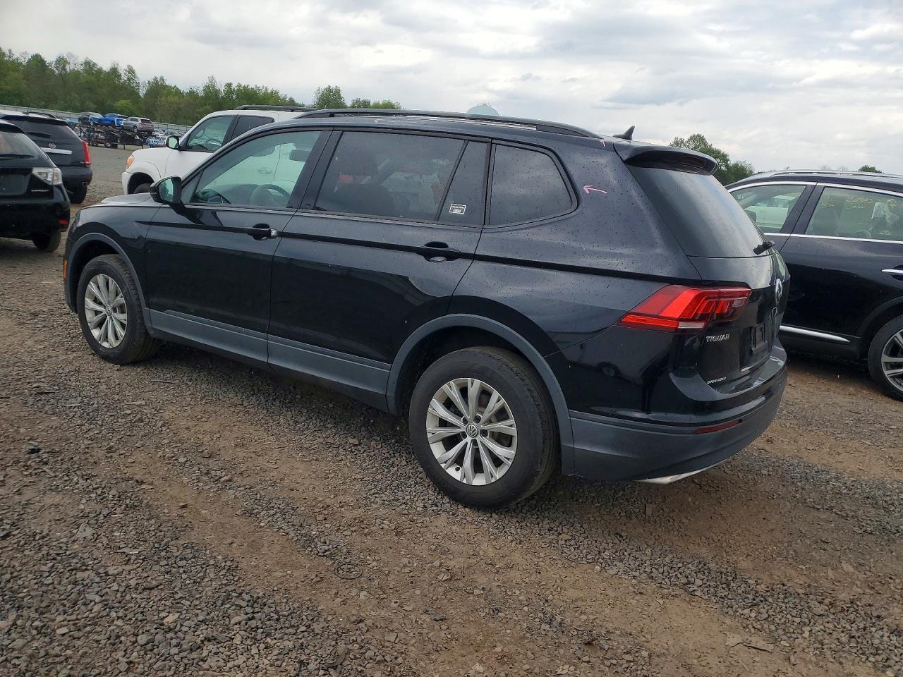 Volkswagen Tiguan S