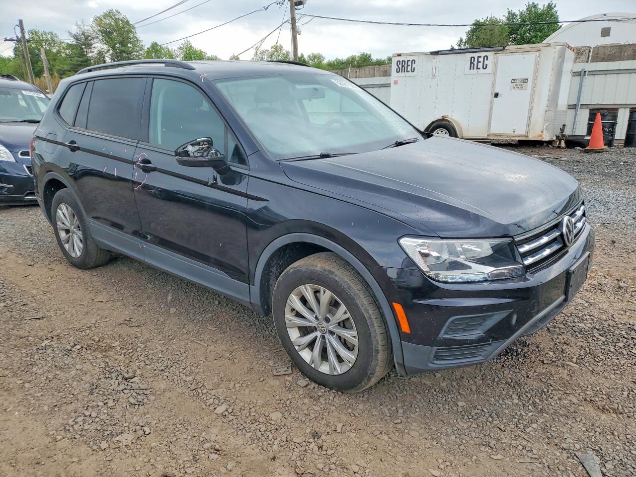 Volkswagen Tiguan S