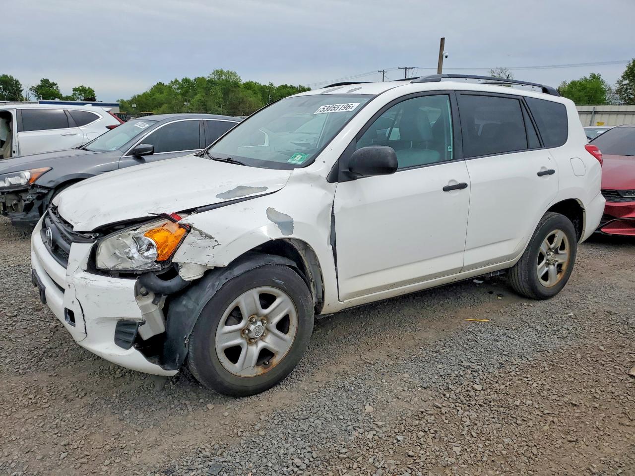Salvage Toyota RAV4 Image