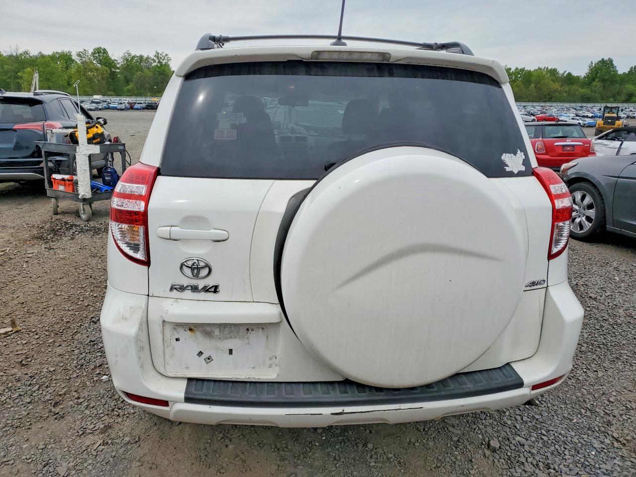 Toyota RAV4 Base