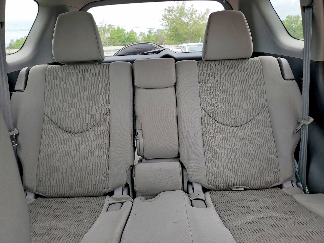 Toyota RAV4 Base