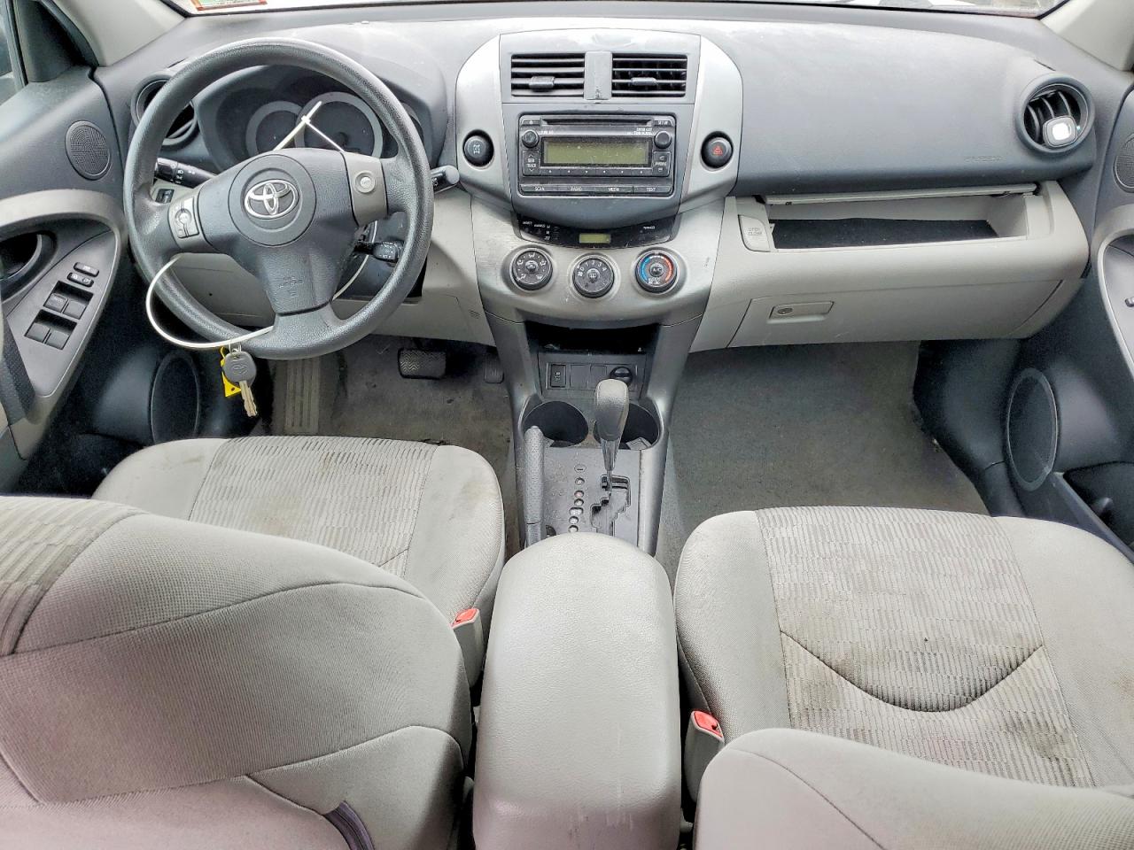 Toyota RAV4 Base