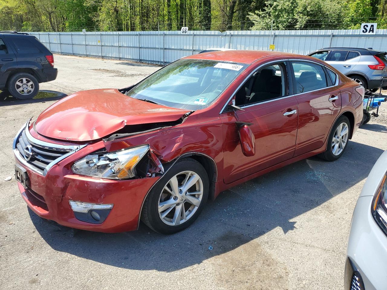 Salvage Nissan Altima Image