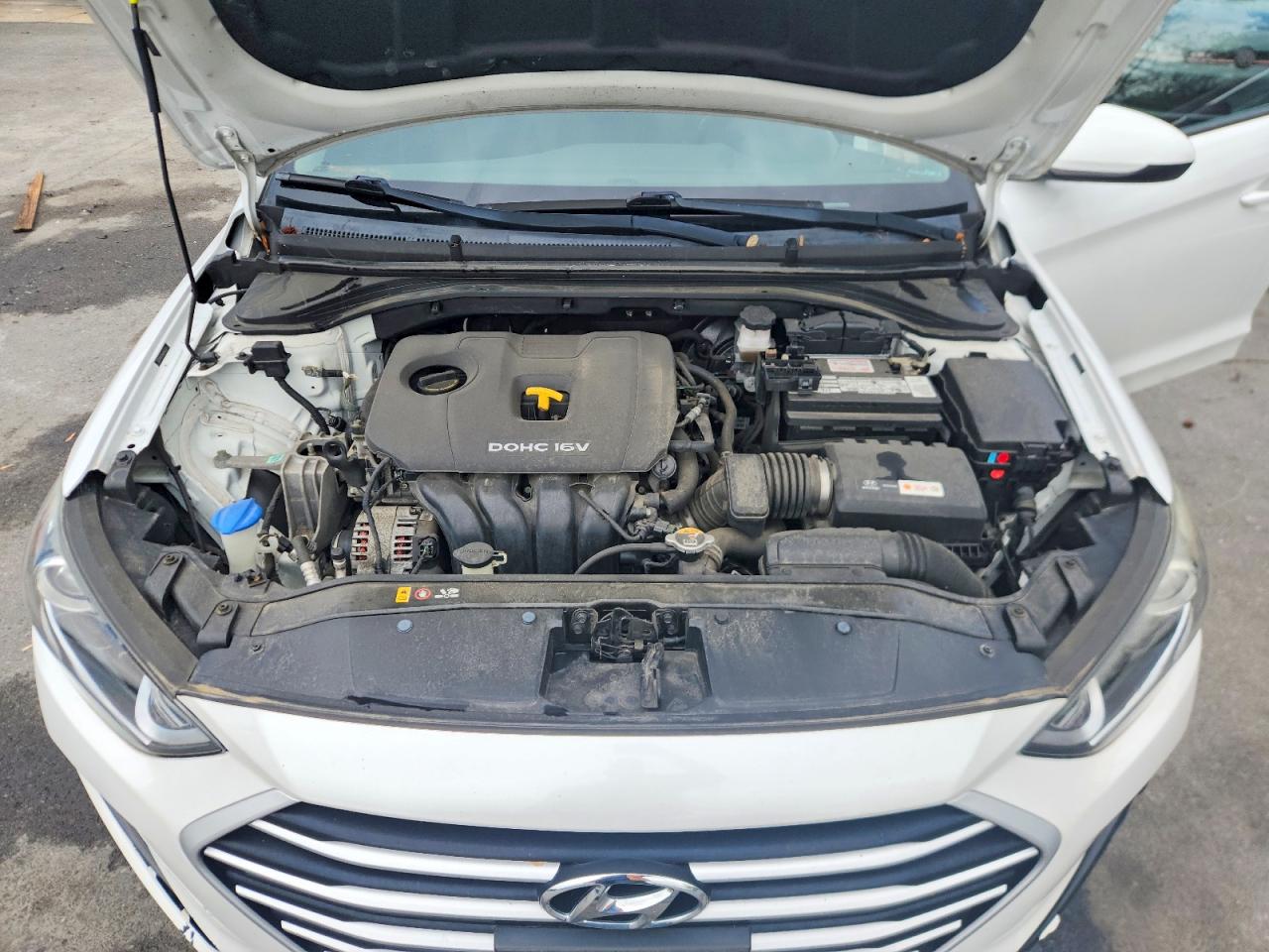 Hyundai ELANTRA Value Edition