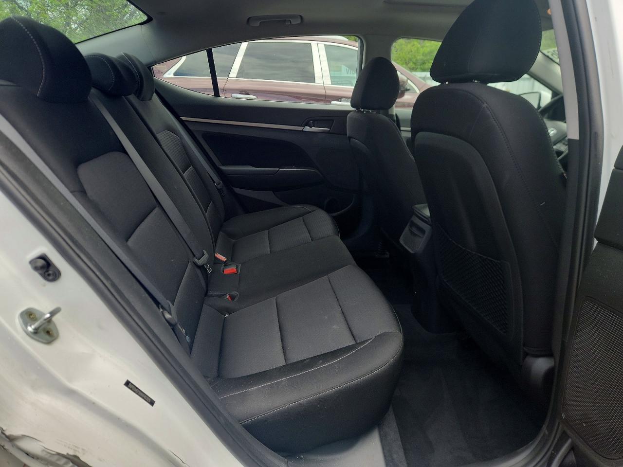 Hyundai ELANTRA Value Edition