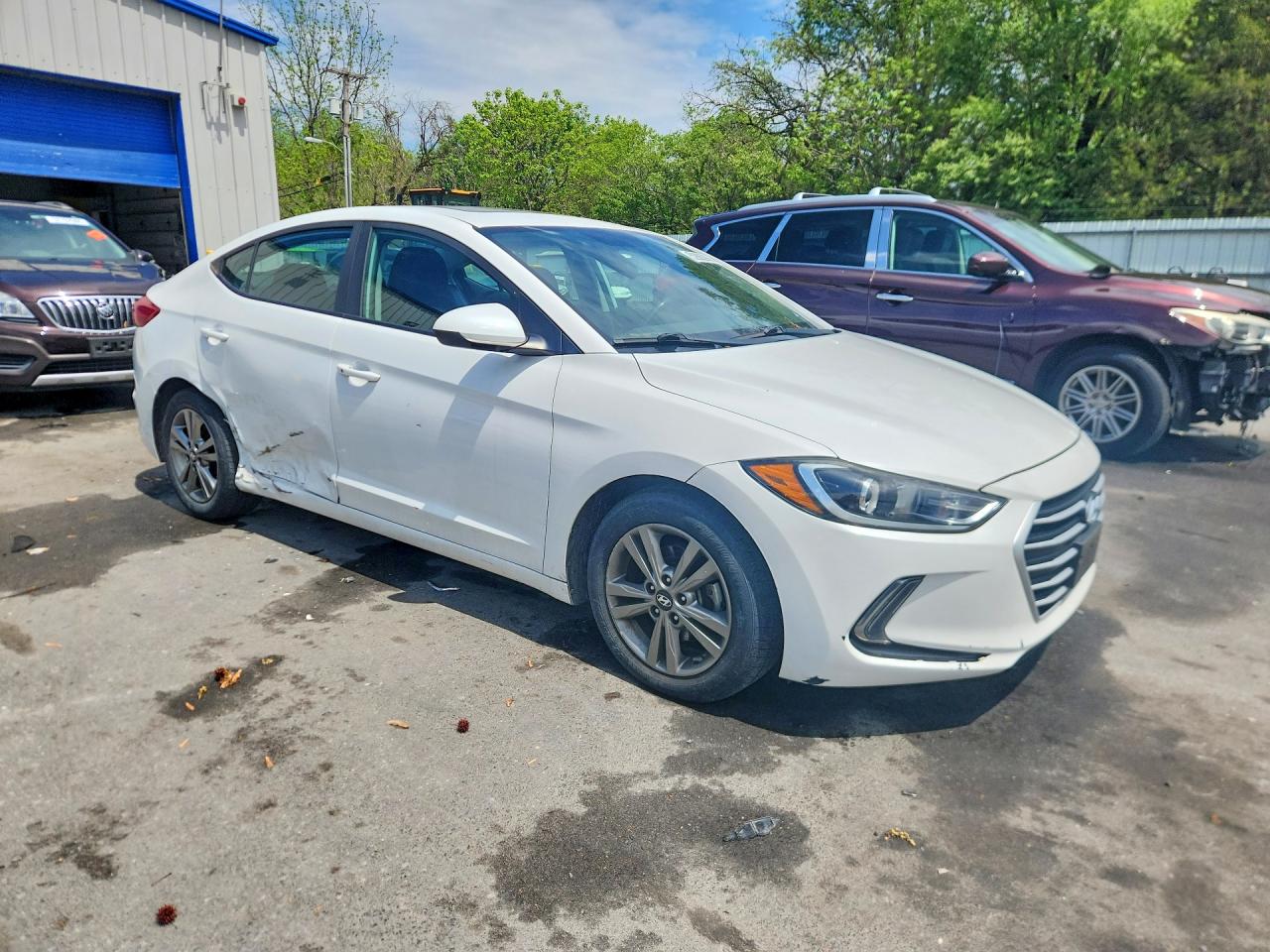 Hyundai ELANTRA Value Edition
