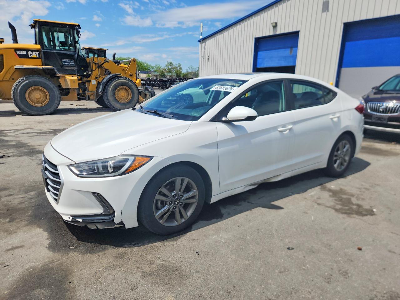 Salvage Hyundai ELANTRA Image