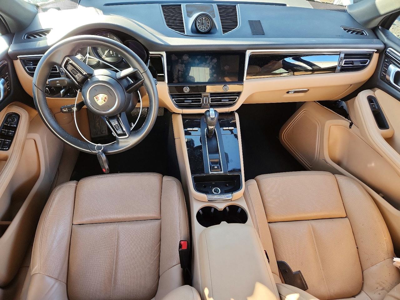 Porsche Macan Base